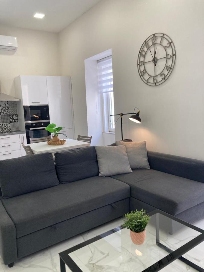 Charming Central Townhouse In Sliema By Assetflow Pro Apartment Exterior foto