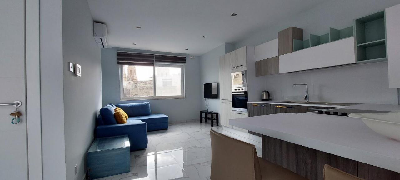 Charming Central Townhouse In Sliema By Assetflow Pro Apartment Exterior foto