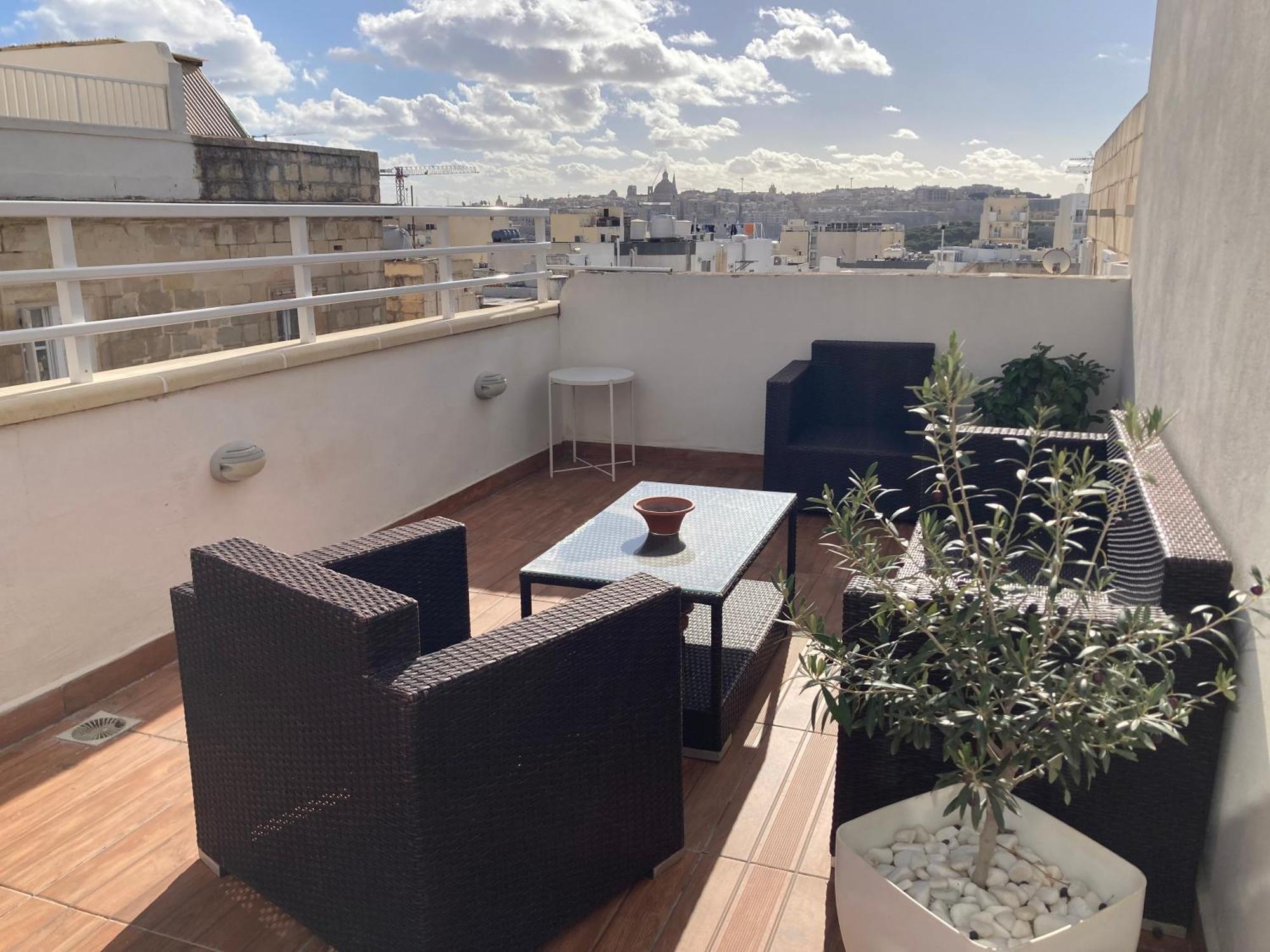 Charming Central Townhouse In Sliema By Assetflow Pro Apartment Exterior foto